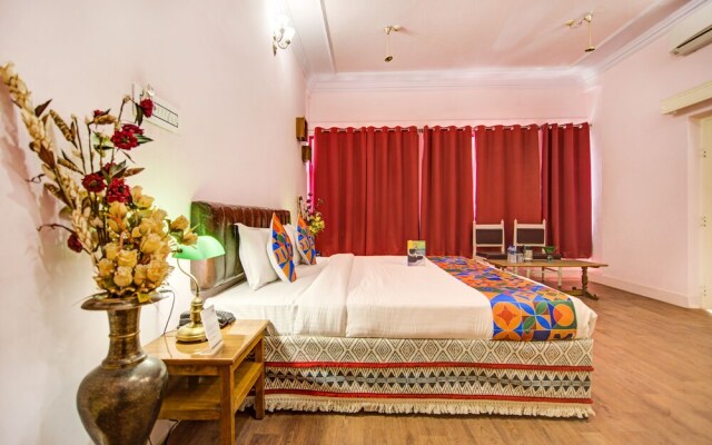 Pink Palace by FabHotel