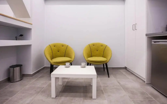 Unique minimal chic suite at Syntagma Square
