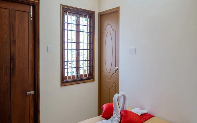 Le Suresh Residency