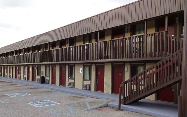 Red Roof Inn Indianapolis - Castleton