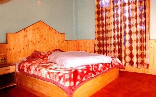 Hotel Naveen
