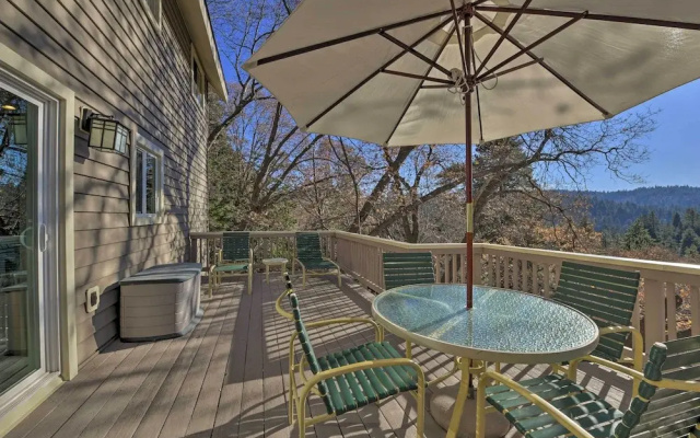 Mountainside Cabin w/ Deck - 16 Miles to Skiing!