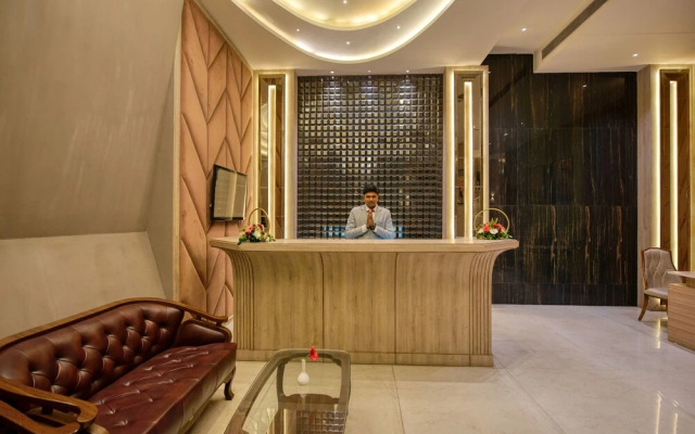 Om Clarks Inn Raebareli