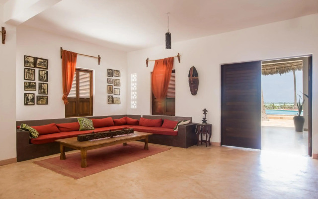Raha Lodge