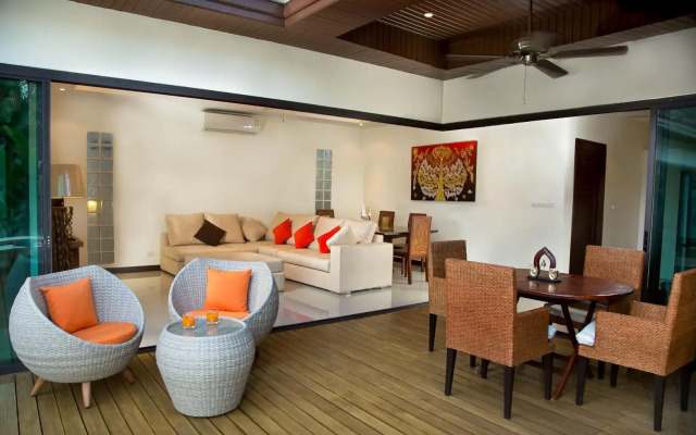 Plunge Tropical Pool Villa Balinese Style 2Bedroom