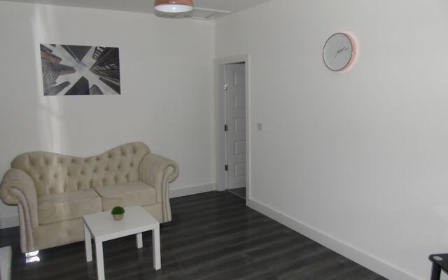 Captivating 1-bedroom Apartment in Bolton