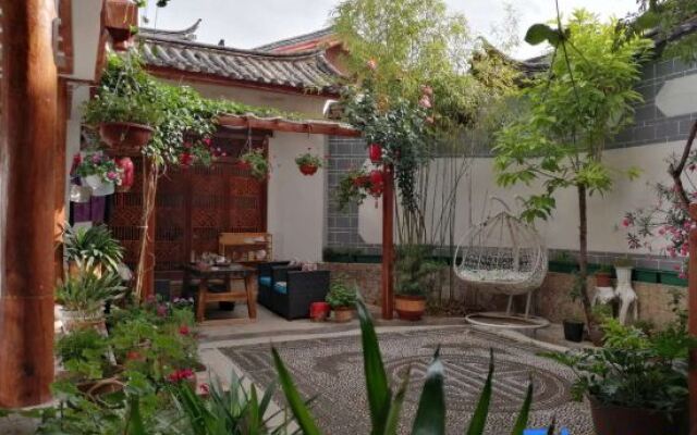 Wolong Inn