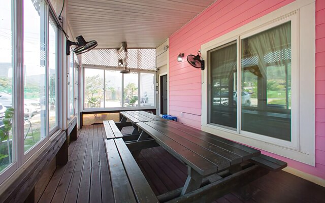 Ganghwa Pink House Pension
