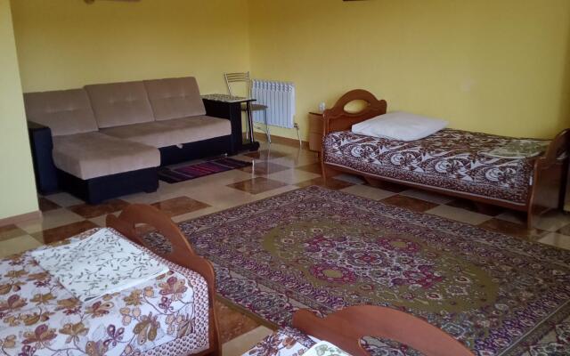 Agrousadba u Leonida