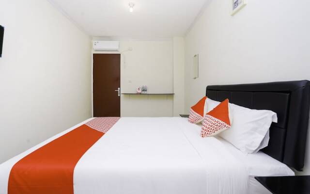 OYO 2094 Prestige Residence