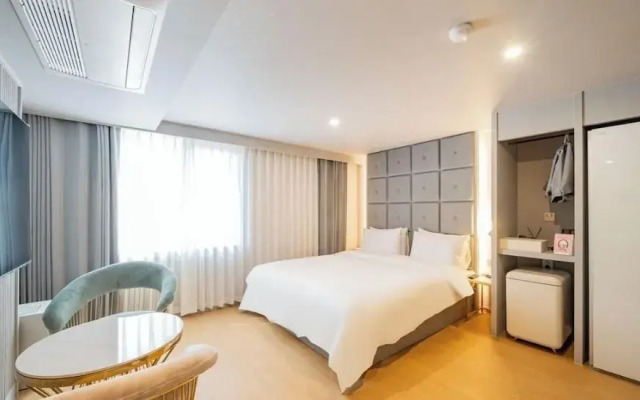 Denbastar Hotel-Kyungnam University Branch