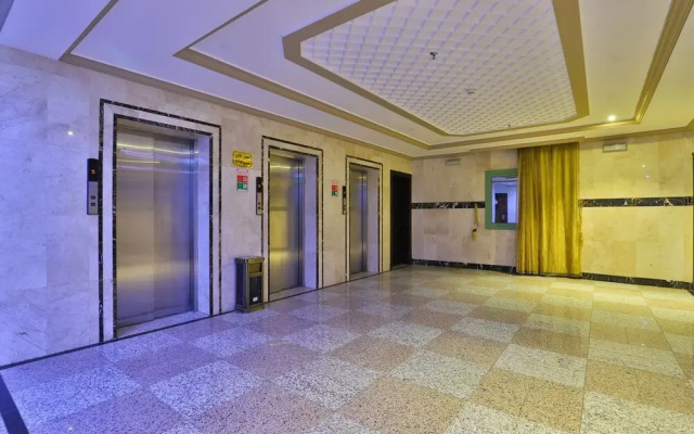 OYO 425 Hotel Manazil Alfouz