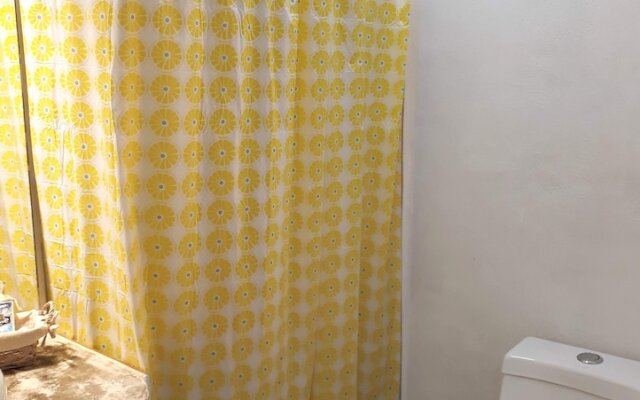 Room With Private Bathroom, Air Conditioning, Wi-fi Downtown Cancun