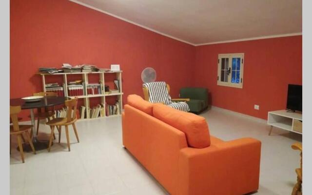 Relax house with swimming pool and a big garden