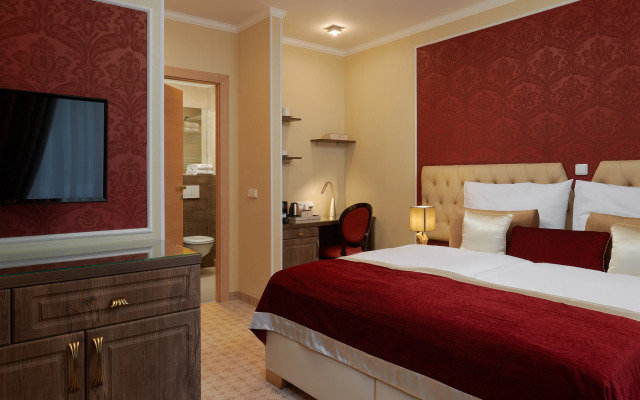 Honour and Grace Hotel
