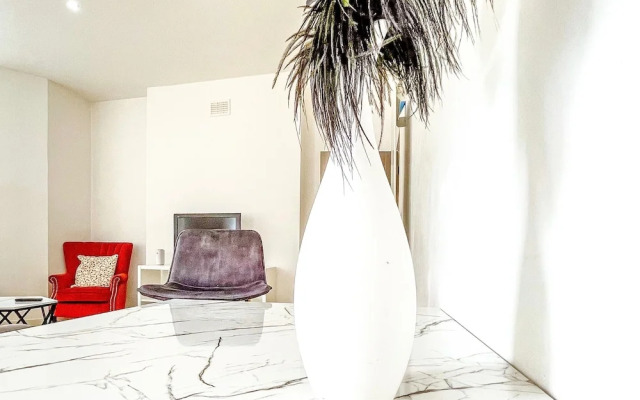 London 2-bed Apartment in Herbert Road