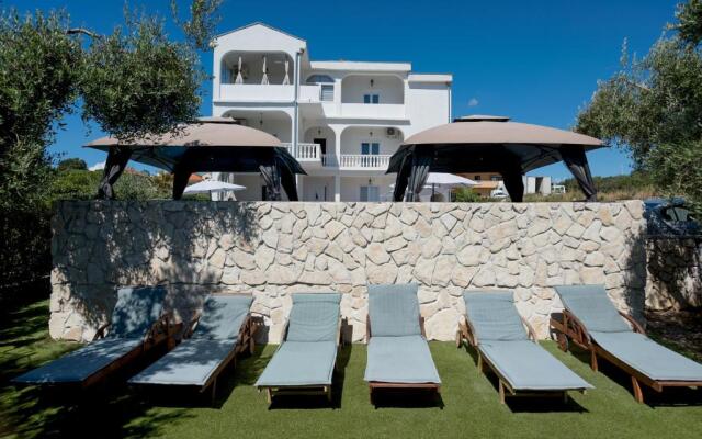 Villa Natura with private pool - AE1516