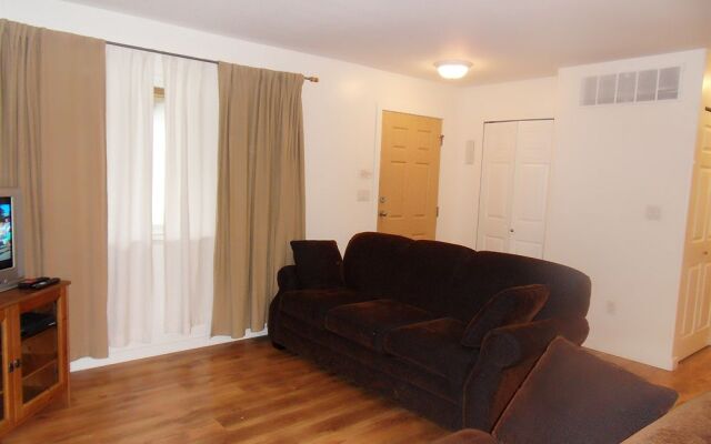 The Hitching Post Motel