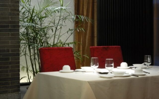 Zhongshan Tegao Business Hotel