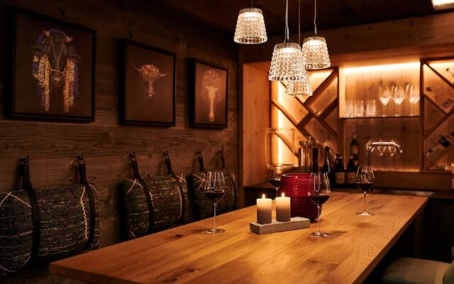 Serviced Luxury Chalet Evi