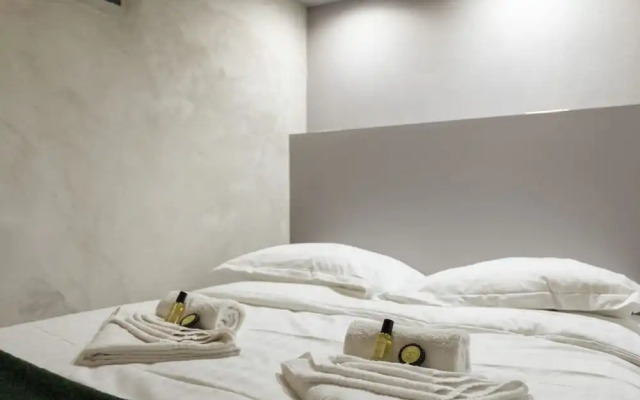 Lavie Maison - Basement Apt Front Palais Royal