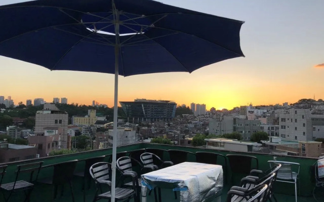 Amuse Guest House - Hostel