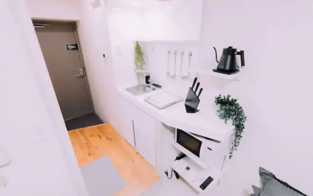 Minimalist Loft 502