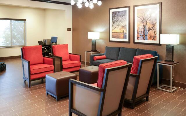 Comfort Inn & Suites