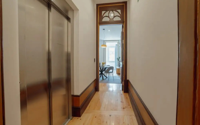 Heart OF Porto Apartment D by Vacationy