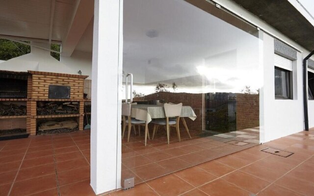 Casa c/ Piscina e Churrasqueira Mystay