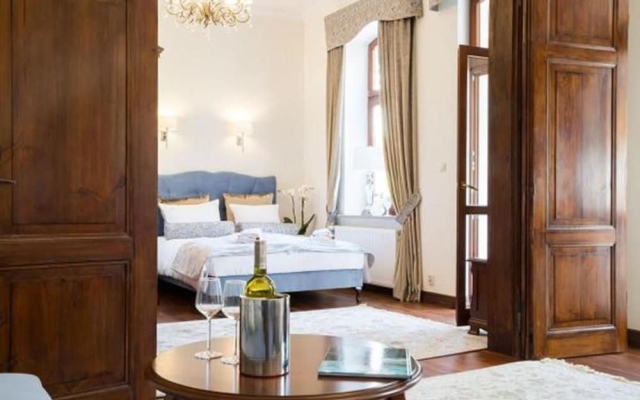 Villa Mistral