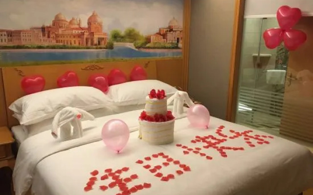 Vienna 3 Best Hotel (Yangchun Bus Station)