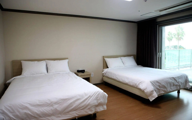 The Blue Jeju Pool villa Resort