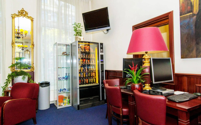 Hotel Alexander