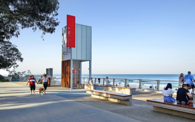 Heart of Surfers Paradise - Ocean Views