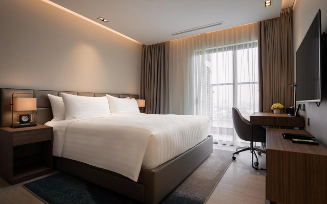Oakwood Residence Hanoi – Guest Rooms – Hanoi