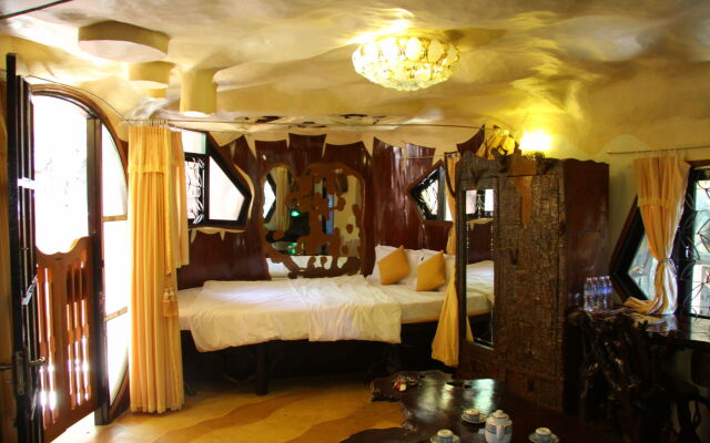 Crazy House
