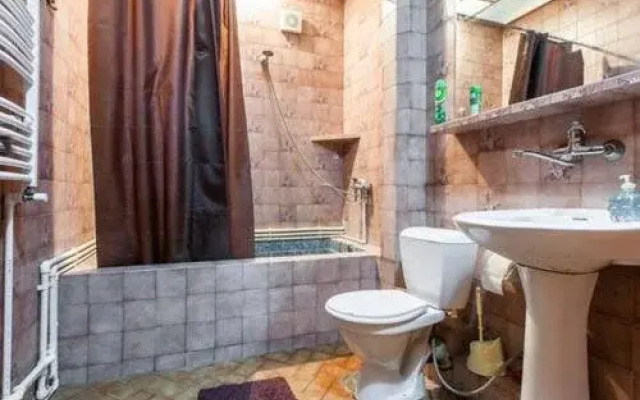 Dvizh Hostel Eli Spali