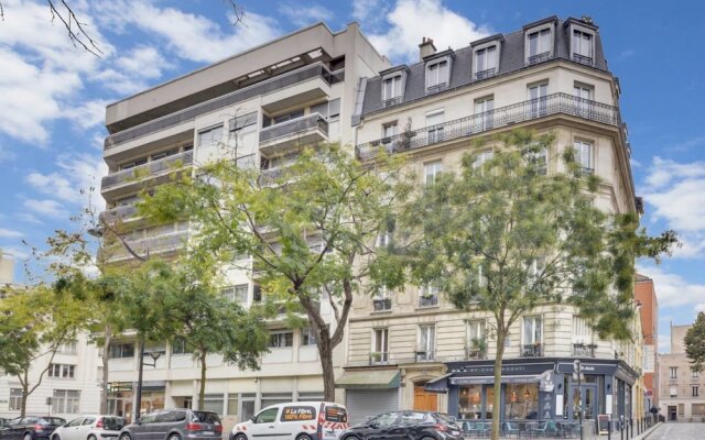 Modern 1Bedroom Flat With Terrace In Trendy Paris Xi