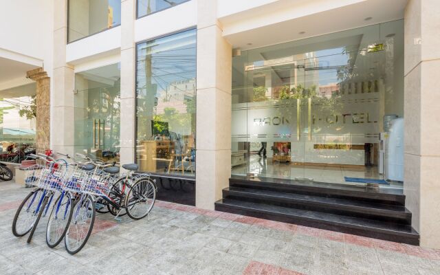 Raon Danang Beach Hotel