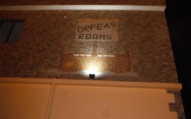 Orfeas Rooms