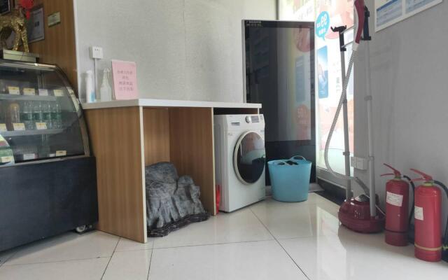 Hi Inn Yunlong Wanda Plaza Hotel