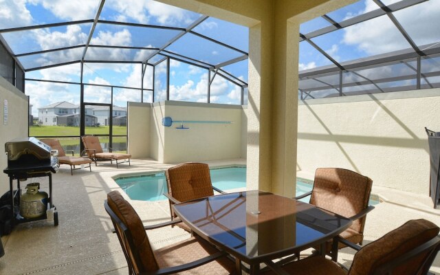 Storey Lake 4 Bedroom Townhome w Splashpool - 1619ST