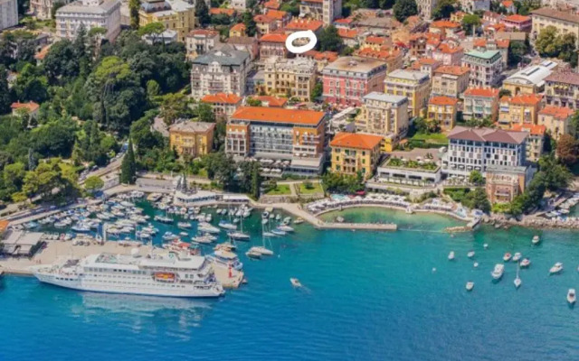 Beautiful four bedroom house in Opatija
