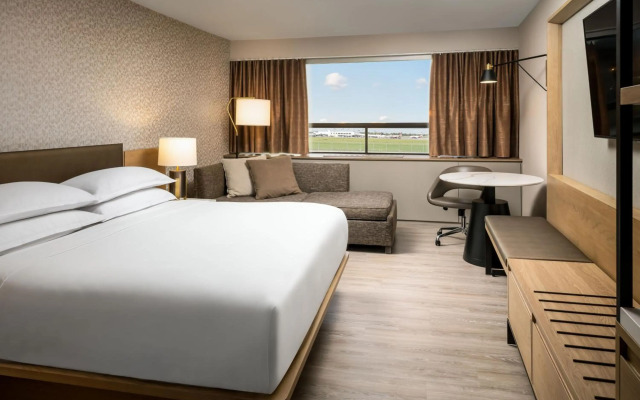 Sheraton Montreal Airport Hotel