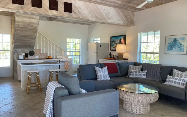 Seaside Serenity: Private Retreat With Ocean Views