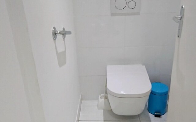 Apartment Rue Leon Gautier