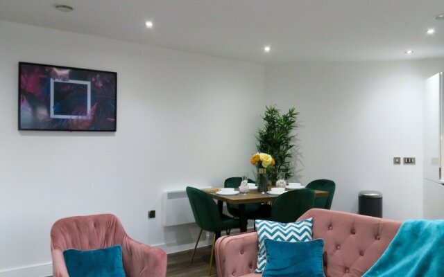 Tudors eSuites JQ Regency Kingsize