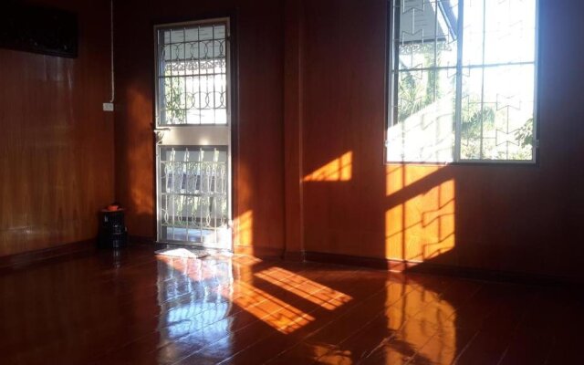 Maliwan Holiday Home