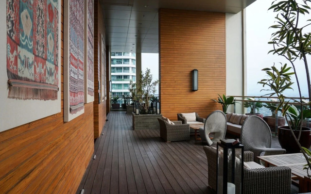 Modern 3BR Apartment at St. Moritz Residence